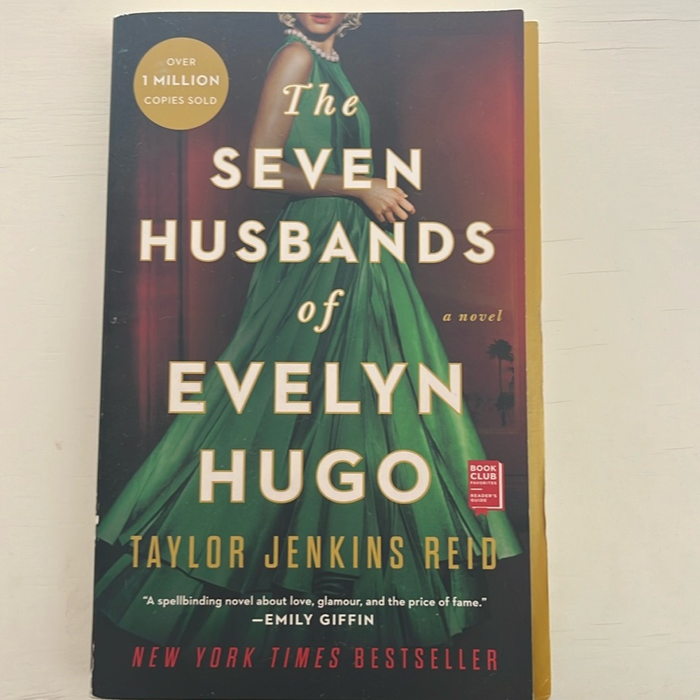 Seven husbands of Evelyn Hugo book. Read once. Good condition
